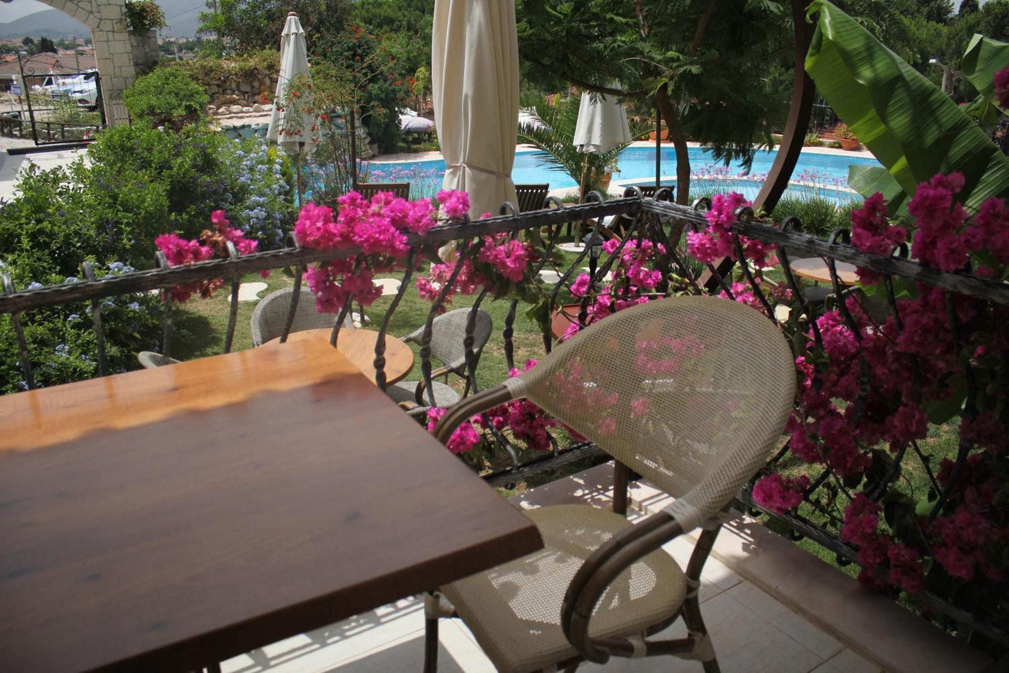 Dolina Hotel Çeşme Esterno foto
